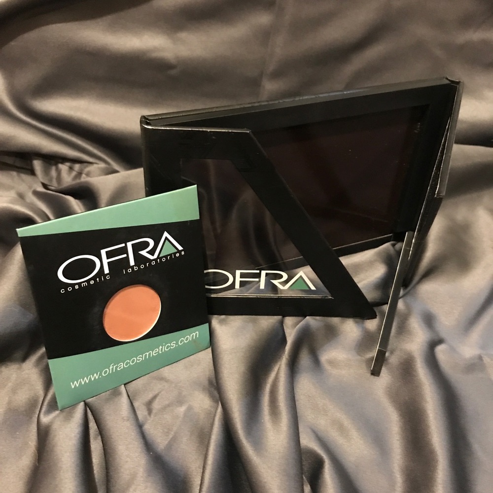 Ofra Magnetic Palette and Blush